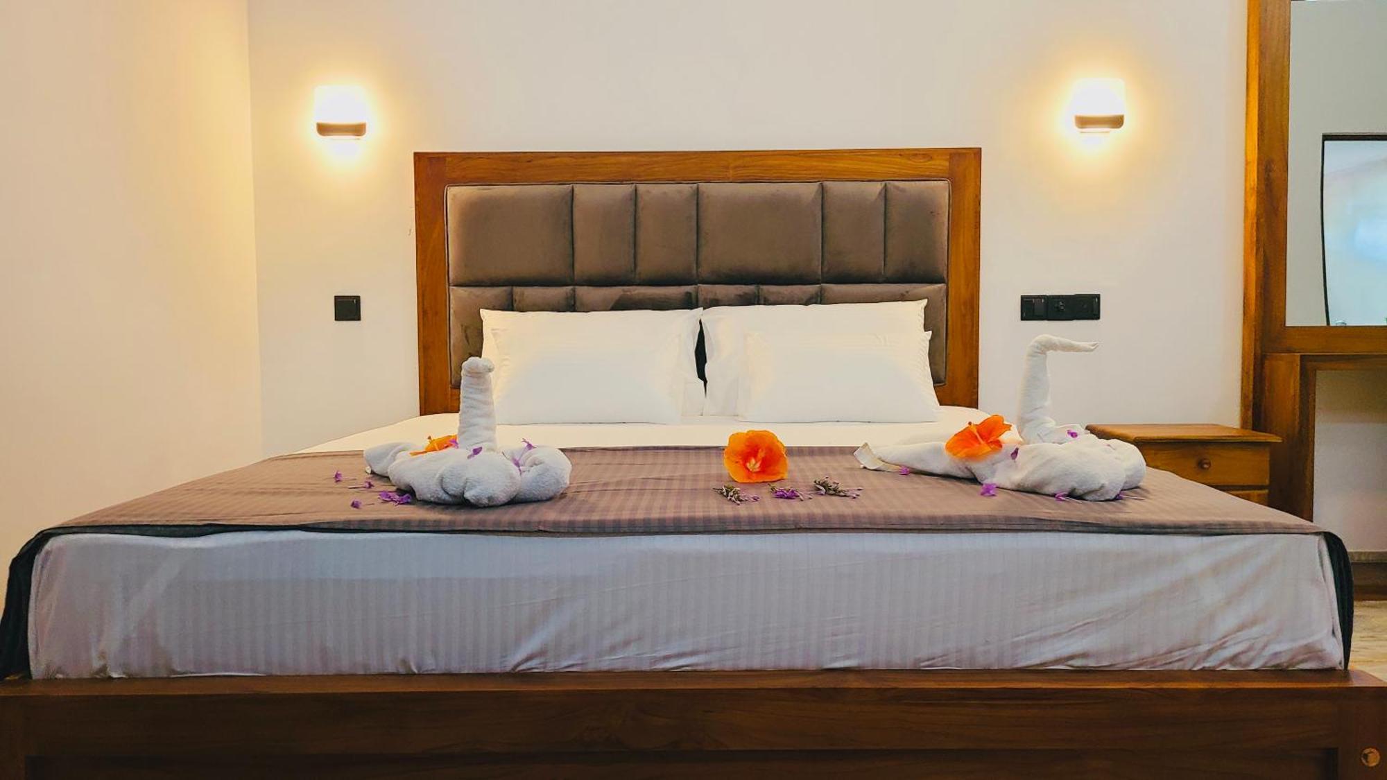 Отель Weligama Bay House Экстерьер фото