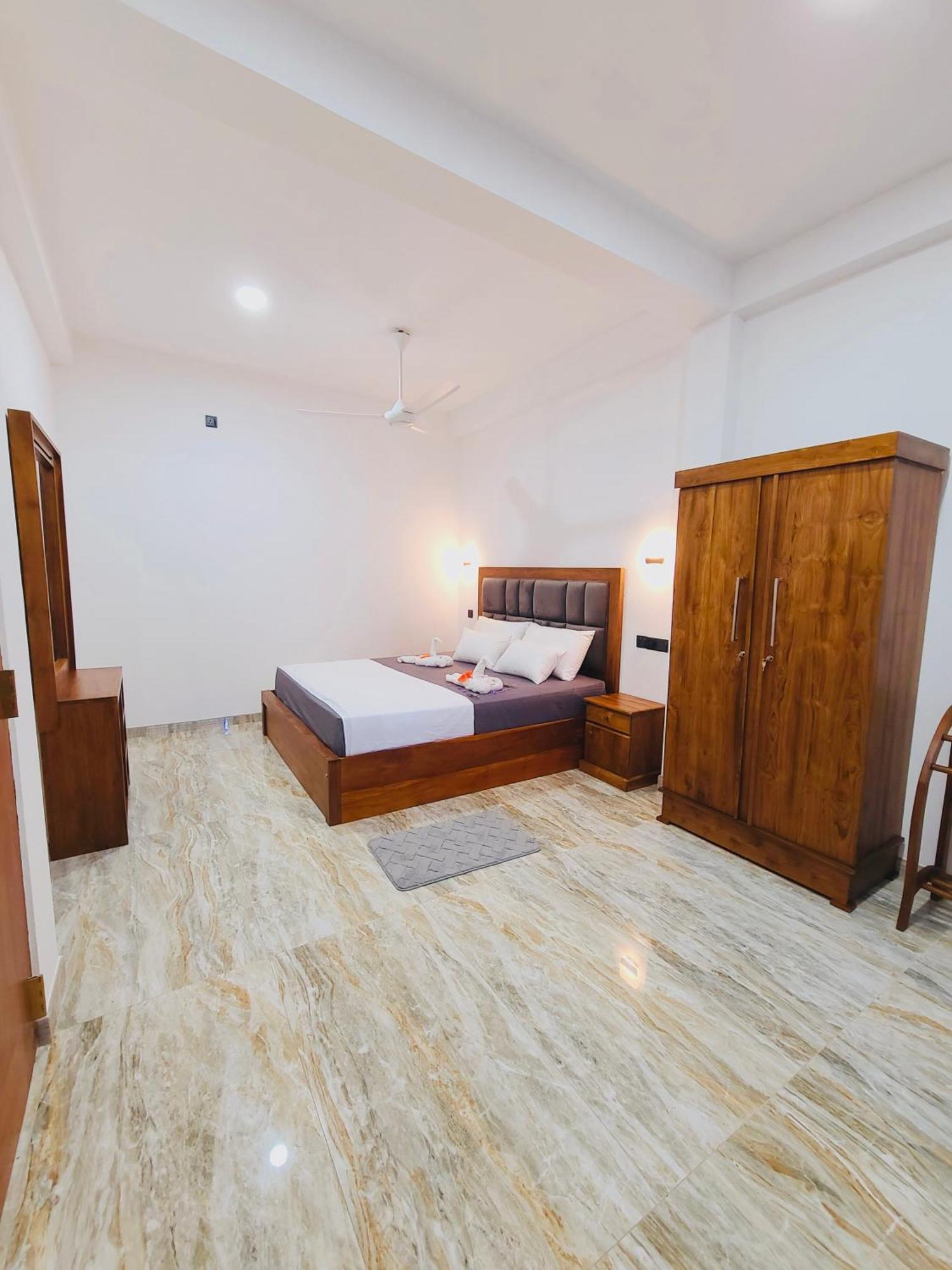 Отель Weligama Bay House Экстерьер фото