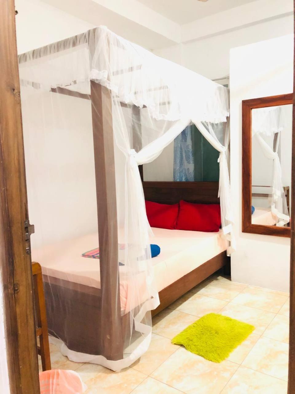 Отель Weligama Bay House Номер фото